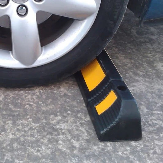 Reflective car wheel stop, for the parking place or wheel lock 