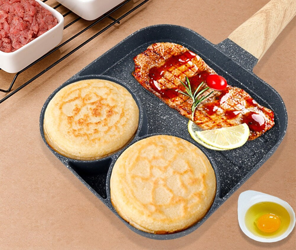 Non-stick pan with 4 compartments